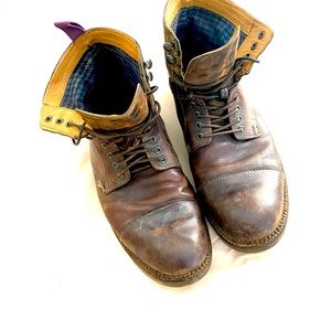 CLARKS FULL LEATHER BOOTS GREAT CONDITION!